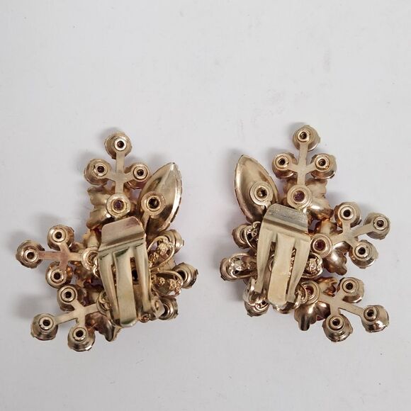 Molded Lava Glass and Aurora Borealis Rhinestone Juliana Style Spray Earrings - Picture 4 of 10